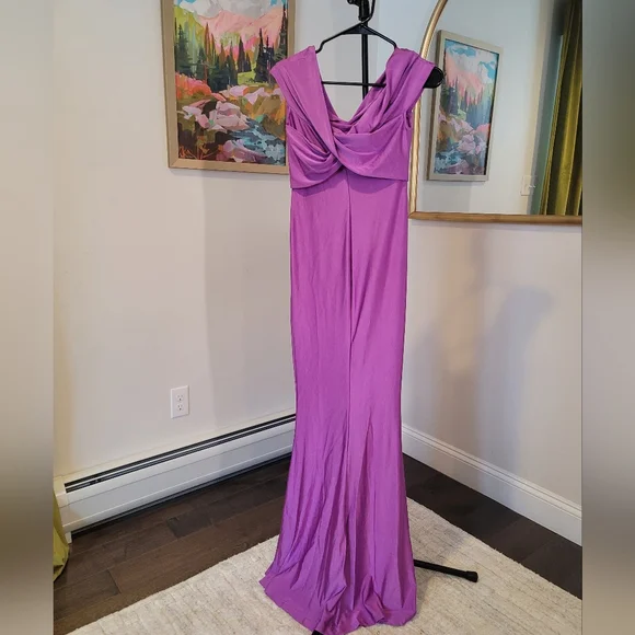 Chic Lavender Dress - Picture 4 of 4